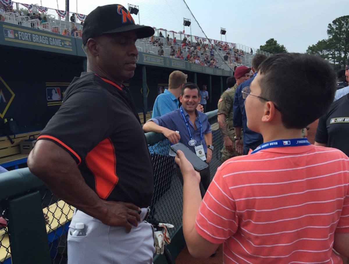 Kid Reporter Dylan Goldman interviews home run king Barry Bonds.