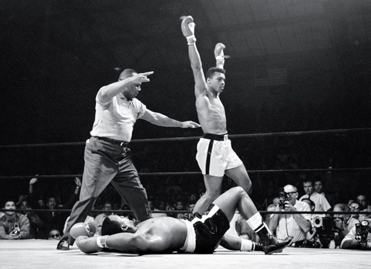 03-1965-0525-Muhammad-Ali-Sonny-Liston-II-001312920.jpg