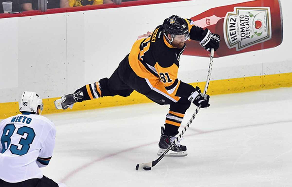 world-cup-hockey-team-usa-snubs-phil-kessel.jpg