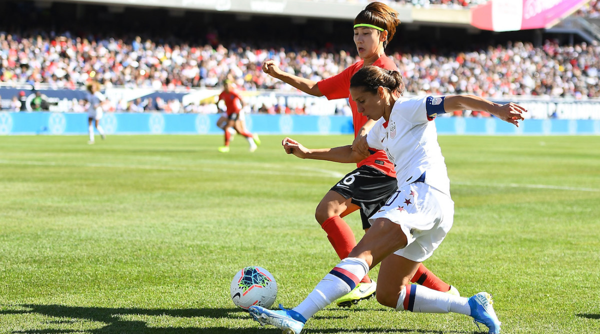 uswnt-laible-soldier_field.jpg