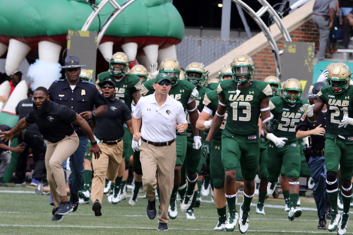 UAB's Remarkable Return Leads to Bahamas Bowl Berth - SI Kids: Sports ...