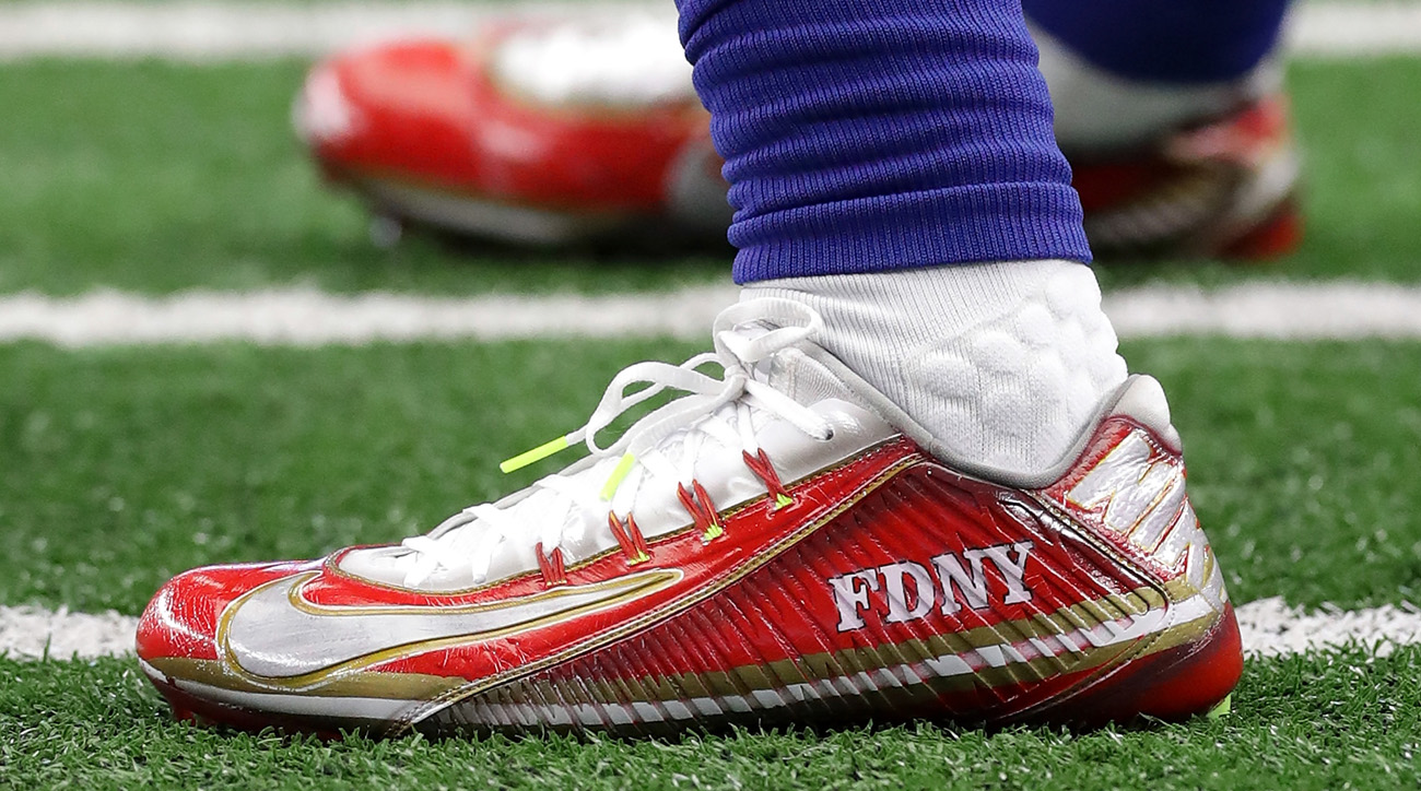 NFL players to support charities with custom cleats (photos) - SI Kids