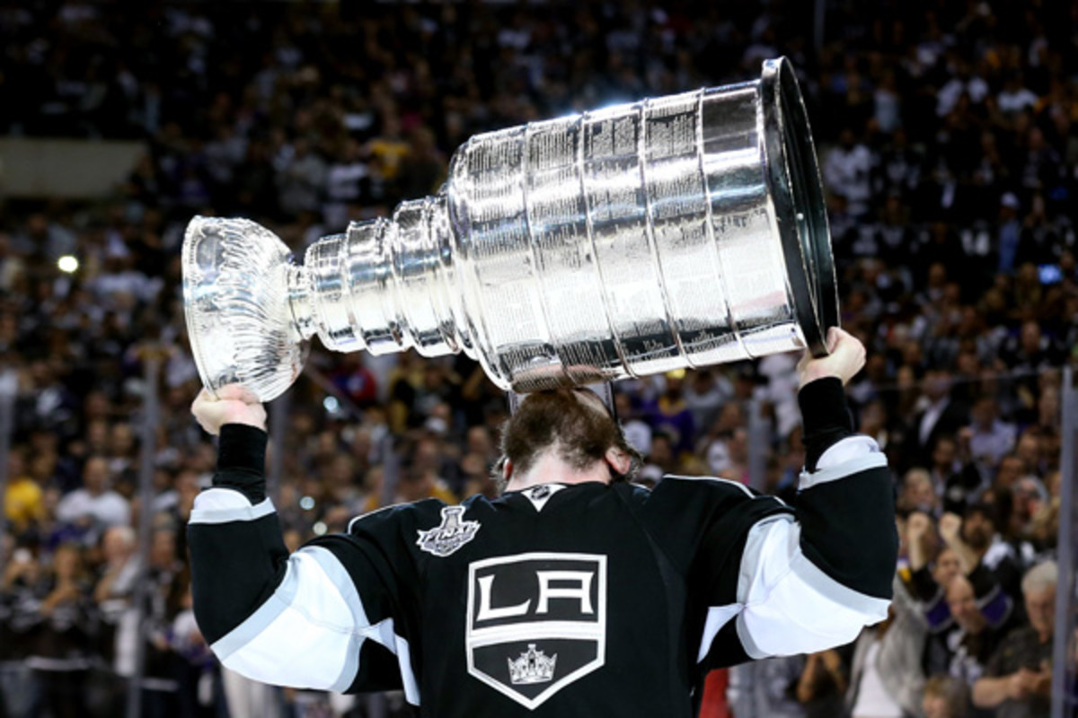 2014 Stanley Cup finals -- Los Angeles Kings get comfortable in