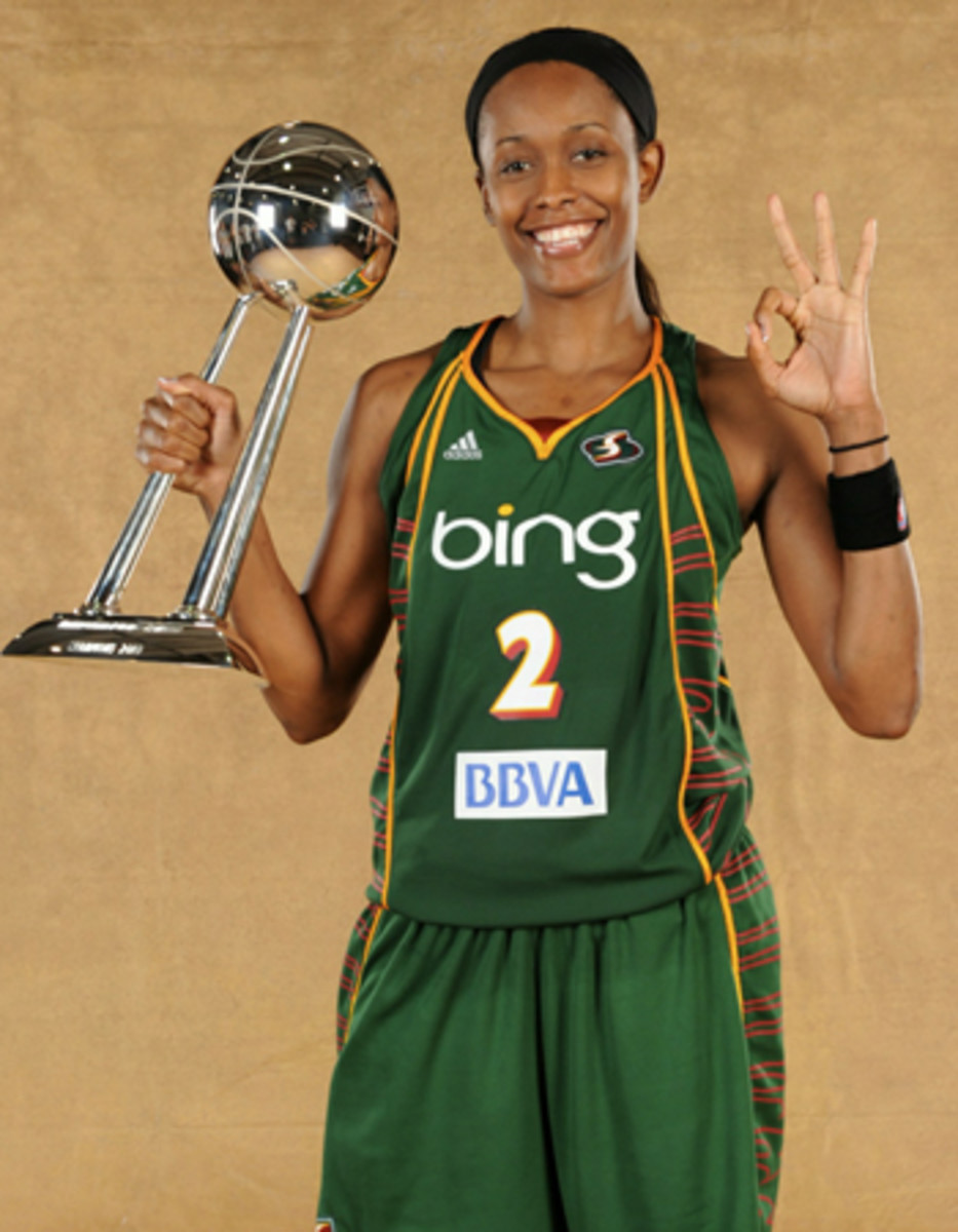 swin cash seattle 