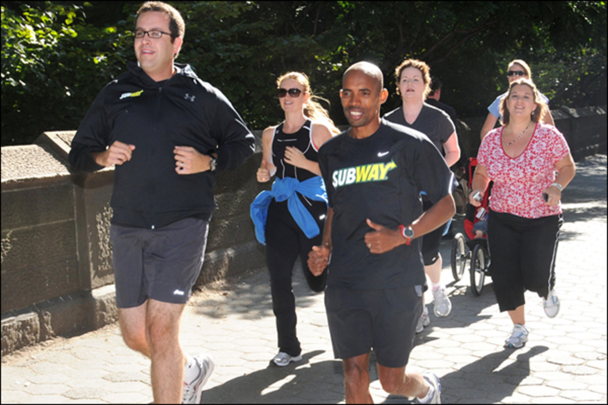 2009 New York City Marathon winner Meb Keflezighi is helping Jared the Subway Guy prepare for this year's race.