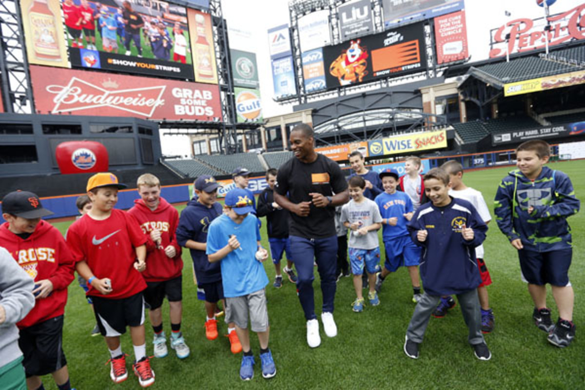 citi field little league kellogg's show your stripes