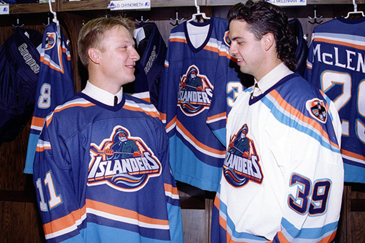 Islanders wear throwback Fisherman uniforms during pregame - Sports  Illustrated