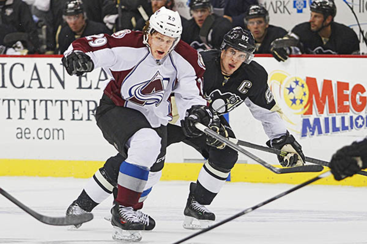 nathan mackinnon colorado avalanche