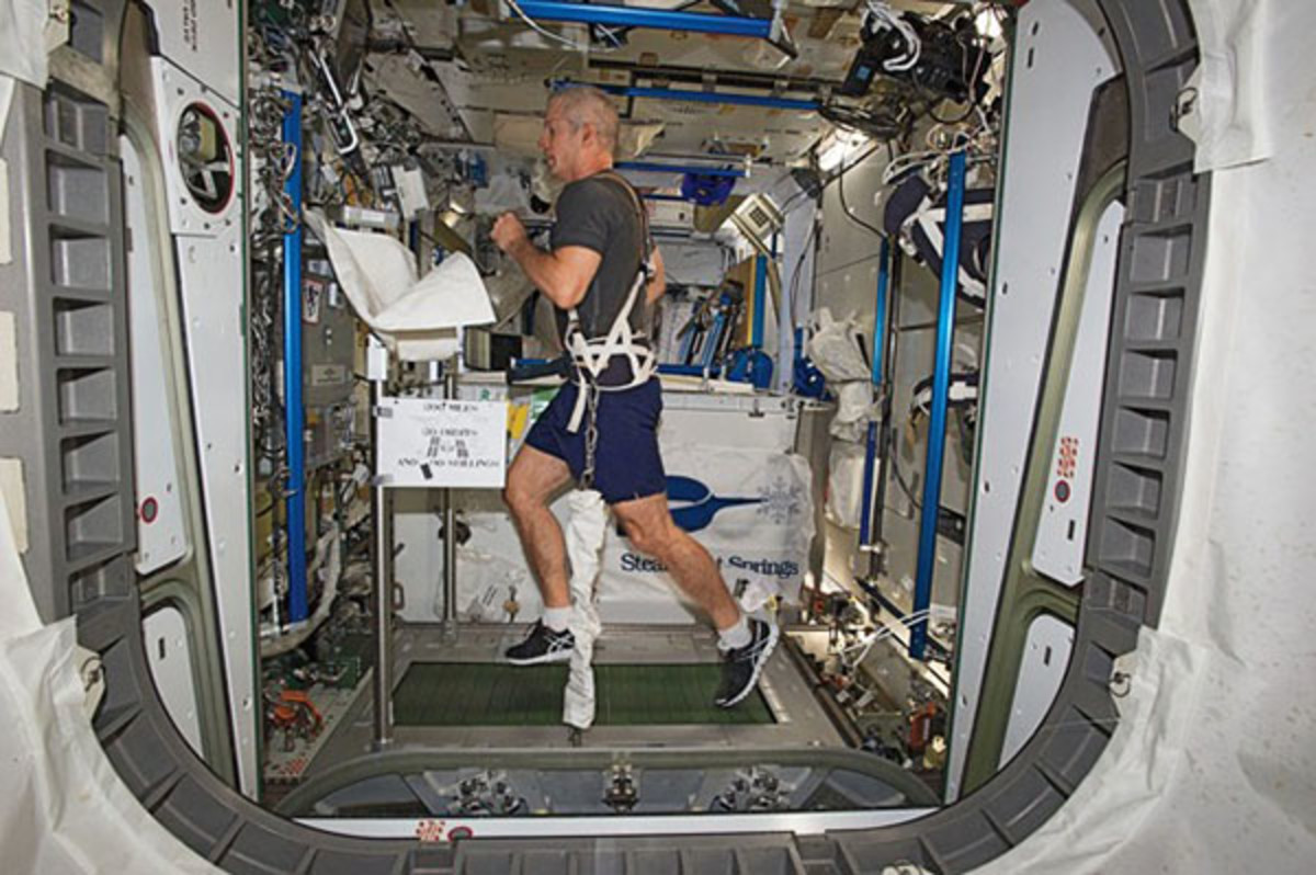 dr. steve swanson nasa astronaut space sports