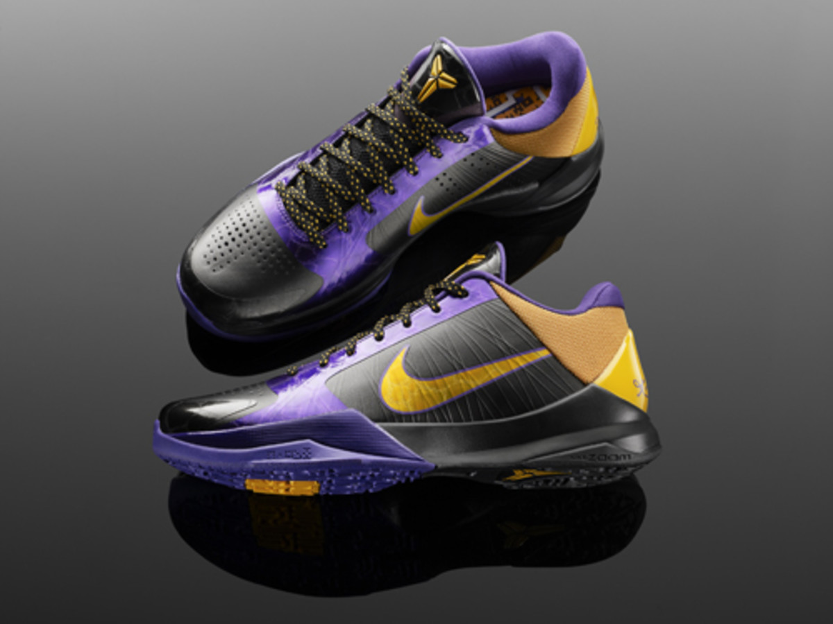 Holiday Wish List Nike Kobe Zoom V SI Kids Sports News for