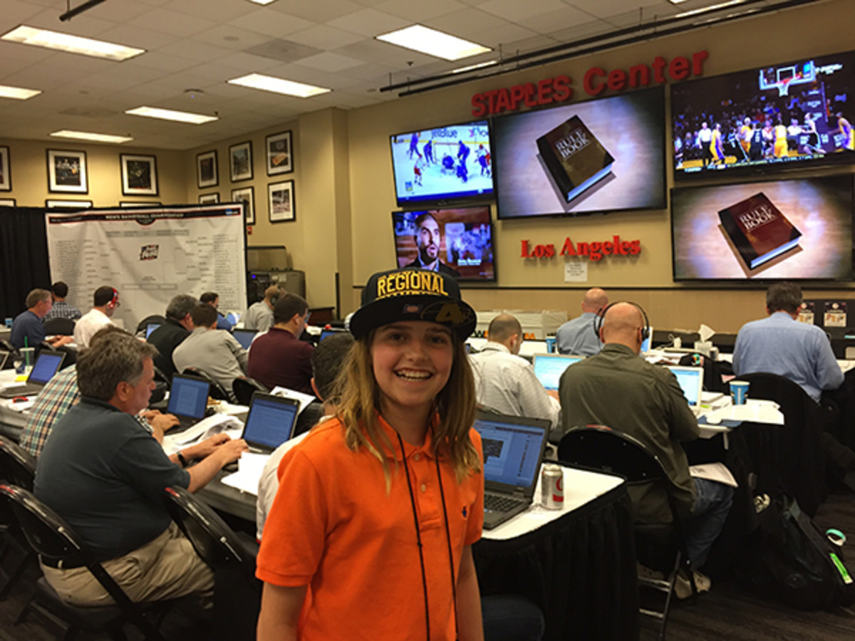 isabel gomez march madness press room