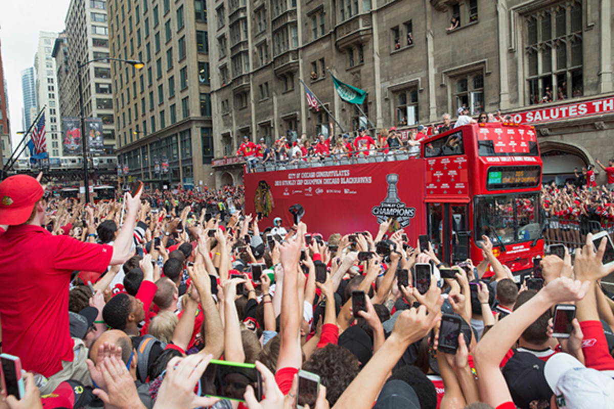 chicago blackhawks stanley cup parade 2015