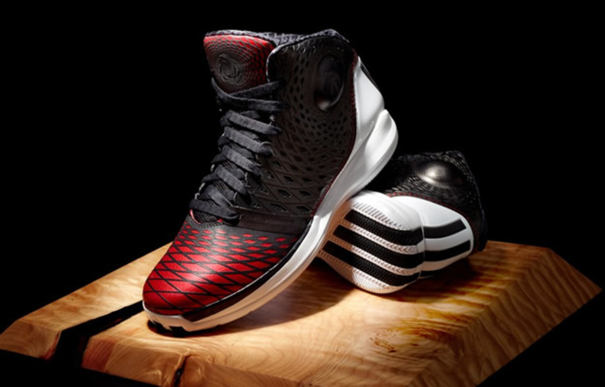 Check out Derrick Rose's new sneaker 