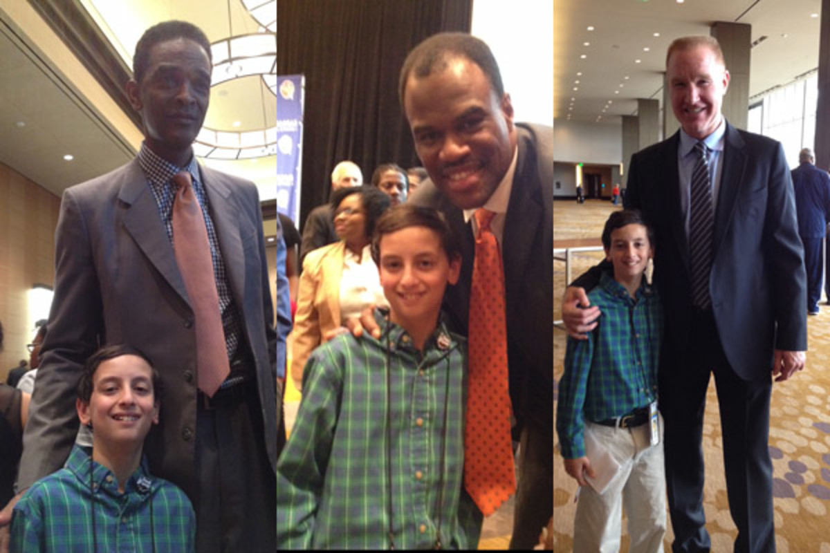 Kid Reporter Jake Aron with Ralph Sampon, David Robinson, and Chris Mullin basketball hall of fame